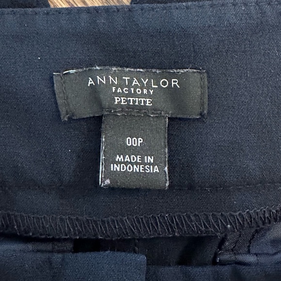 Ann Taylor Factory Petite Black Dress Pants Stretch Work Trousers Size 00P - Picture 6 of 6